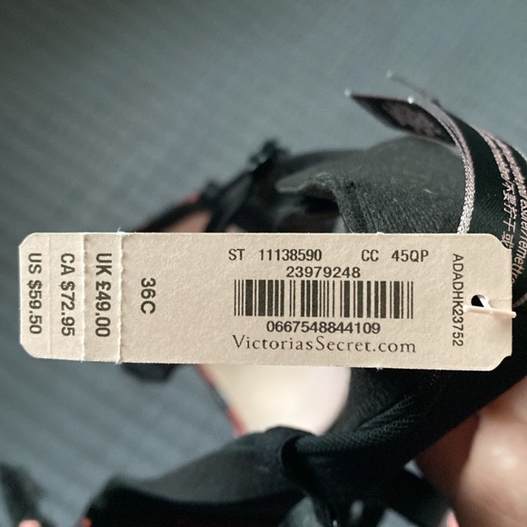 Very sexy plunge bra - Picture 3 of 3